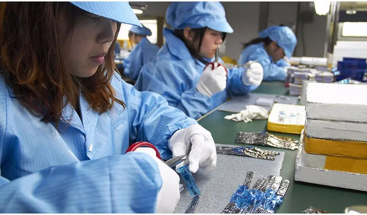 Curren 8227 Analógico Resistente al Agua